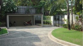 4 Bedroom House for rent in Dasmariñas North, Metro Manila near MRT-3 Ayala