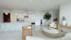 3 Bedroom Condo for sale in Poblacion, Metro Manila