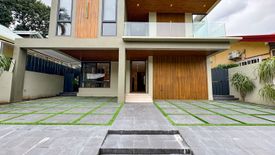 5 Bedroom House for sale in BF Homes, Metro Manila