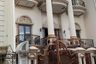 Rumah dijual atau disewa dengan 7 kamar tidur di Kelapa Gading Timur, Jakarta