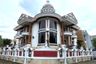 Rumah dijual dengan 8 kamar tidur di Kelapa Gading Barat, Jakarta