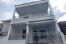 Rumah dijual dengan 4 kamar tidur di Medan Satria, Jawa Barat