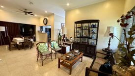 5 Bedroom House for sale in Bel-Air, Metro Manila