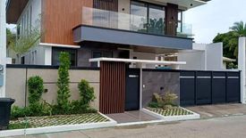 5 Bedroom House for sale in BF Homes, Metro Manila