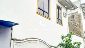 6 Bedroom House for sale in Moonwalk, Metro Manila