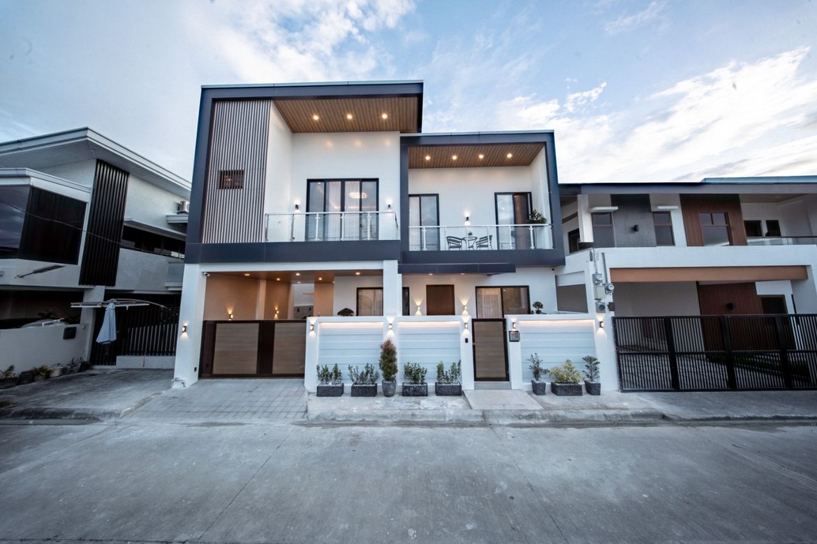 Sustainable Brand-New Smart Home with Solar Panels and Battery For Sale in Forest Parkhomes North, Angeles City