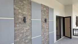 6 Bedroom House for sale in Poblacion, Metro Manila