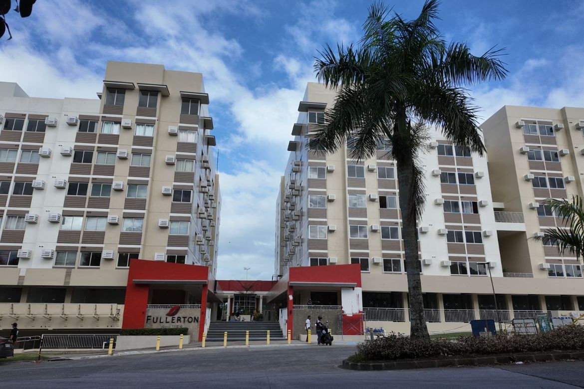 Fully Furnished 1-Bedroom Condo unit plus Parking space for Sale near Tagaytay & Nuvali