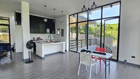 5 Bedroom House for sale in Puting Bato East, Batangas