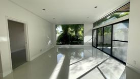 4 Bedroom House for sale in Almanza Dos, Metro Manila