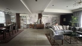 4 Bedroom Townhouse for sale in Pedro Cruz, Metro Manila near LRT-2 J. Ruiz