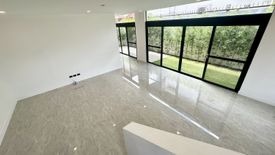 5 Bedroom House for sale in BF Homes Executive Village, Almanza Uno, Metro Manila