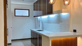 3 Bedroom House for sale in Bangkal, Metro Manila near MRT-3 Magallanes