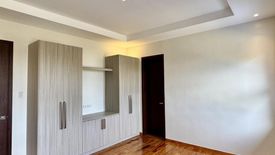 5 Bedroom House for sale in BF Homes Executive Village, Almanza Uno, Metro Manila