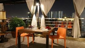 Shophouse for sale in Santa Cruz, Metro Manila