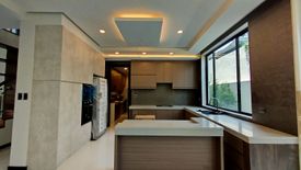 5 Bedroom House for sale in Don Bosco, Metro Manila