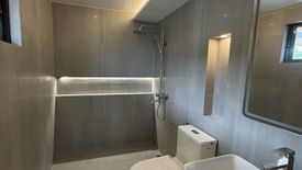 5 Bedroom House for sale in Almanza Uno, Metro Manila