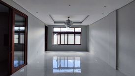 4 Bedroom Townhouse for sale in San Antonio, Metro Manila near LRT-1 Roosevelt