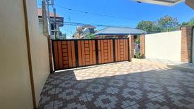 4 Bedroom House for sale in Talon Dos, Metro Manila