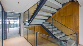 Commercial for Sale or Rent in Poblacion, Metro Manila near MRT-3 Buendia