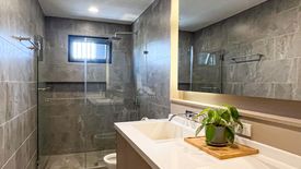 4 Bedroom House for sale in Western Bicutan, Metro Manila