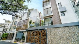 5 Bedroom Townhouse for sale in Pasadeña, Metro Manila near LRT-2 Gilmore