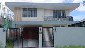 4 Bedroom House for sale in Don Bosco, Metro Manila
