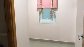 2 Bedroom Condo for rent in San Lorenzo, Metro Manila near MRT-3 Ayala