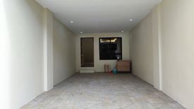 4 Bedroom House for sale in Central, Metro Manila