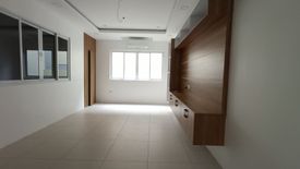 3 Bedroom Townhouse for sale in Central, Metro Manila