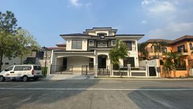 House for sale in Almanza Dos, Metro Manila