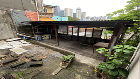 House for sale in Cembo, Metro Manila near MRT-3 Guadalupe