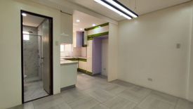 4 Bedroom Townhouse for sale in Kamuning, Metro Manila near MRT-3 Kamuning