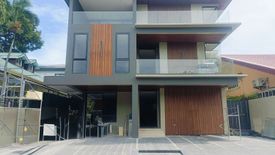 5 Bedroom House for sale in Don Bosco, Metro Manila