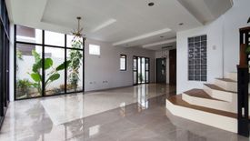 4 Bedroom House for sale in Don Bosco, Metro Manila