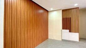 3 Bedroom House for sale in Talon Dos, Metro Manila