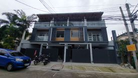 5 Bedroom Townhouse for sale in Central, Metro Manila