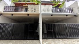 4 Bedroom House for sale in Talon Dos, Metro Manila