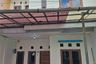 Rumah disewa dengan 4 kamar tidur di Antapani Kidul, Jawa Barat