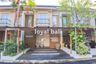 Rumah dijual dengan 3 kamar tidur di Benoa, Bali