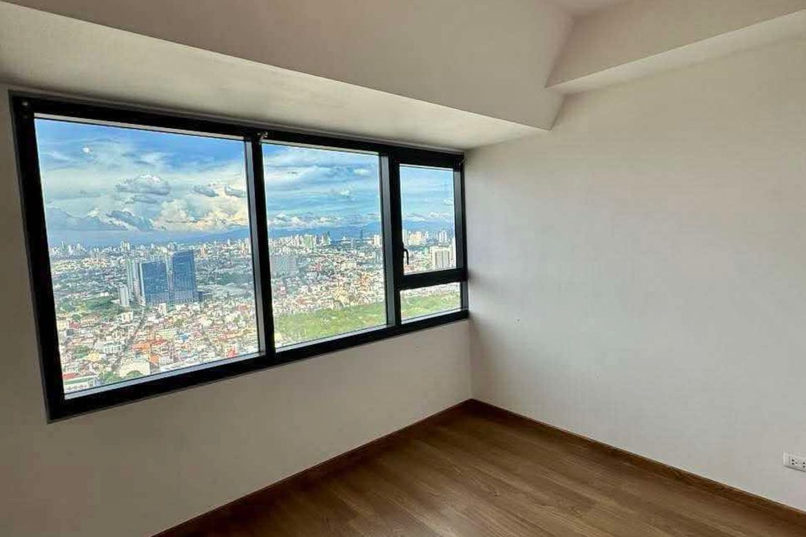FOR SALE High-Floor 1BR at The Rise Makati | 59th Floor with Stunning Panoramic City Views