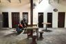 Rumah dijual dengan 6 kamar tidur di Dukuh Menanggal, Jawa Timur