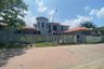 4 Bedroom House for sale in Wiyung, East Java