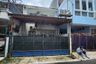 Rumah dijual dengan 3 kamar tidur di Tomang, Jakarta
