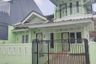 Rumah dijual dengan 4 kamar tidur di Cisarua, Jawa Barat