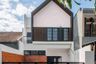 Rumah dijual dengan 5 kamar tidur di Antapani Kidul, Jawa Barat