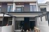 4 Bedroom House for sale in Cijagra, West Java