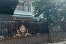 Rumah dijual dengan 6 kamar tidur di Sukajadi, Jawa Barat