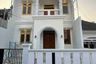 4 Bedroom House for sale in Sawojajar, East Java