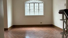 5 Bedroom House for rent in Santol, Metro Manila near LRT-2 V. Mapa